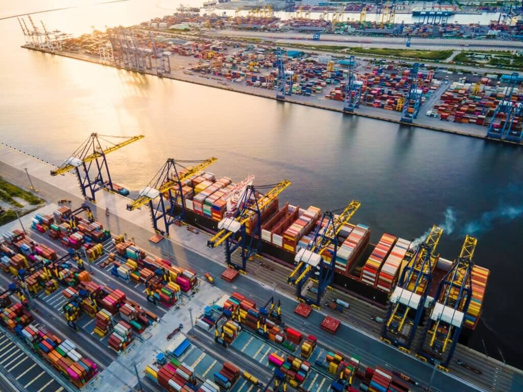 Container ship departing a US West Coast port for ocean freight from the USA to Vietnam
