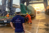 How AlphaTrans Transported a 125-Ton WINTEC Injection Molding Machine in Vietnam
